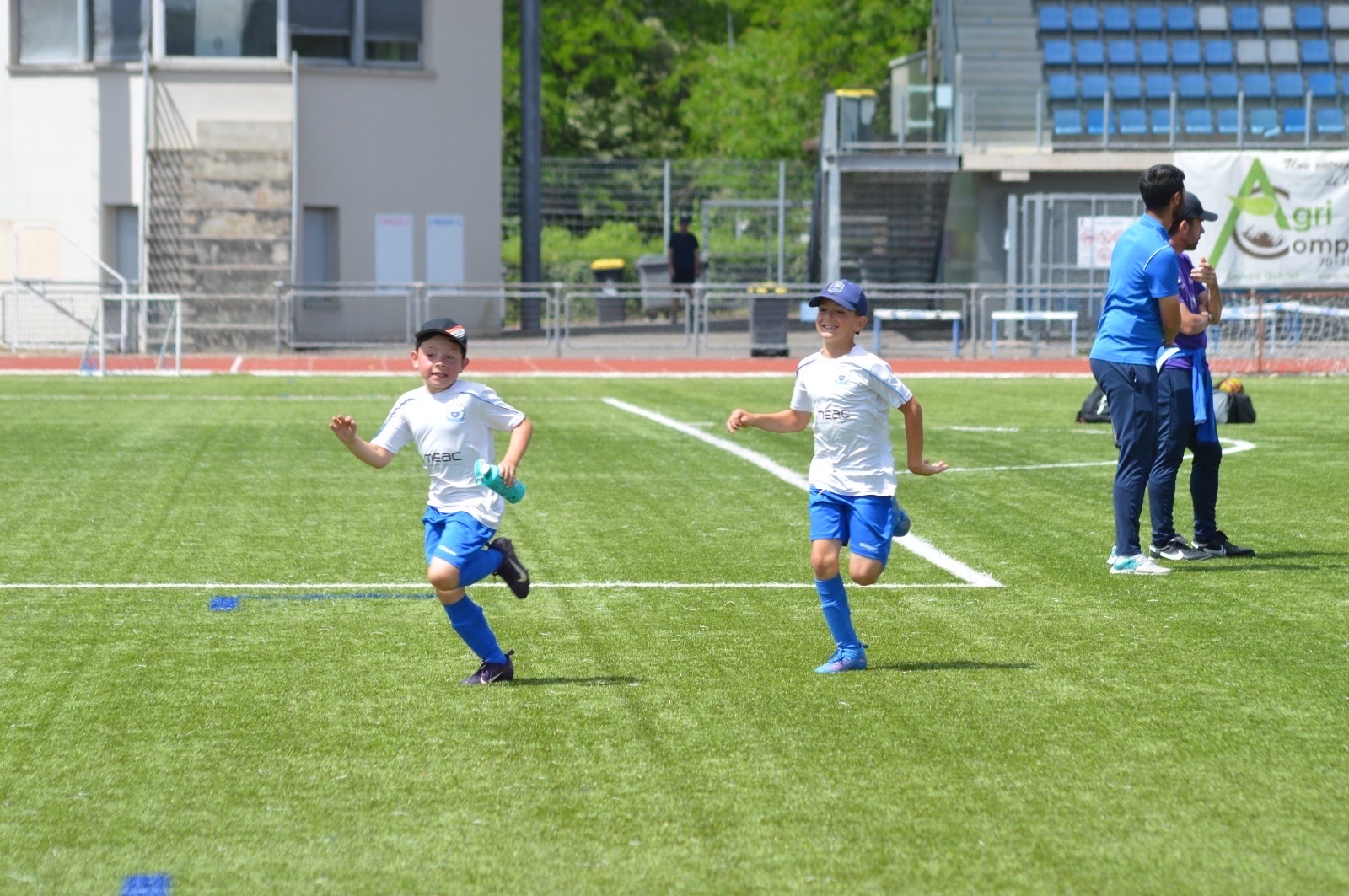 📸 𝗥𝗲𝘁𝗿𝗼𝘂𝘃𝗲𝘇 𝗱𝗲̀𝘀 𝗺𝗮𝗶𝗻𝘁𝗲𝗻𝗮𝗻𝘁 𝗹´𝗶𝗻𝘁𝗲́𝗴𝗿𝗮𝗹𝗶𝘁𝗲́ 𝗱𝗲𝘀 𝗽𝗵𝗼𝘁𝗼𝘀 𝗱𝗲 𝗻𝗼𝘀 𝗨𝟵 𝗹𝗼𝗿𝘀 𝗱𝗲 𝗹𝗮 𝗝𝗼𝘂𝗿𝗻𝗲́𝗲 𝗡𝗮𝘁𝗶𝗼𝗻𝗮𝗹𝗲 𝗱𝗲𝘀 𝗗𝗲́𝗯𝘂𝘁𝗮𝗻𝘁𝘀