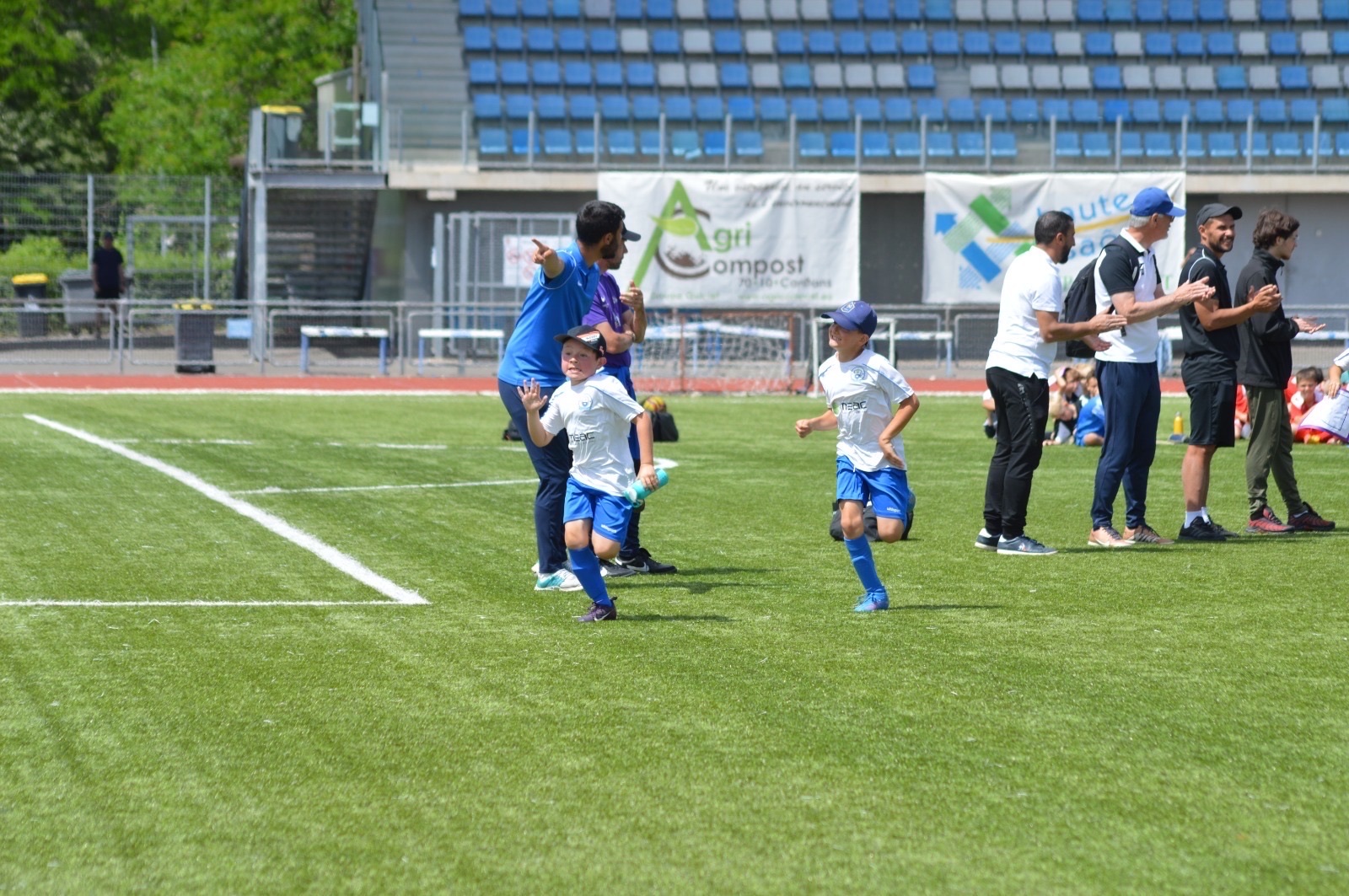 📸 𝗥𝗲𝘁𝗿𝗼𝘂𝘃𝗲𝘇 𝗱𝗲̀𝘀 𝗺𝗮𝗶𝗻𝘁𝗲𝗻𝗮𝗻𝘁 𝗹´𝗶𝗻𝘁𝗲́𝗴𝗿𝗮𝗹𝗶𝘁𝗲́ 𝗱𝗲𝘀 𝗽𝗵𝗼𝘁𝗼𝘀 𝗱𝗲 𝗻𝗼𝘀 𝗨𝟵 𝗹𝗼𝗿𝘀 𝗱𝗲 𝗹𝗮 𝗝𝗼𝘂𝗿𝗻𝗲́𝗲 𝗡𝗮𝘁𝗶𝗼𝗻𝗮𝗹𝗲 𝗱𝗲𝘀 𝗗𝗲́𝗯𝘂𝘁𝗮𝗻𝘁𝘀